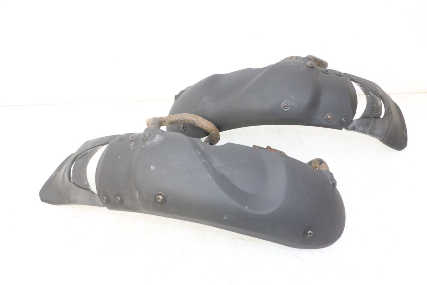 photo de PARAFANGO ANTERIORE PIAGGIO MP3 RL 250 (2006 - 2010) - Altra vista dell'articolo