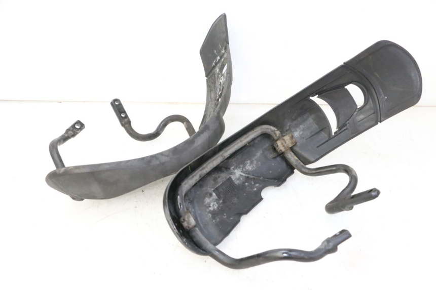 photo de PARAFANGO ANTERIORE PIAGGIO MP3 500 (2011 - 2015) - Altra angolazione