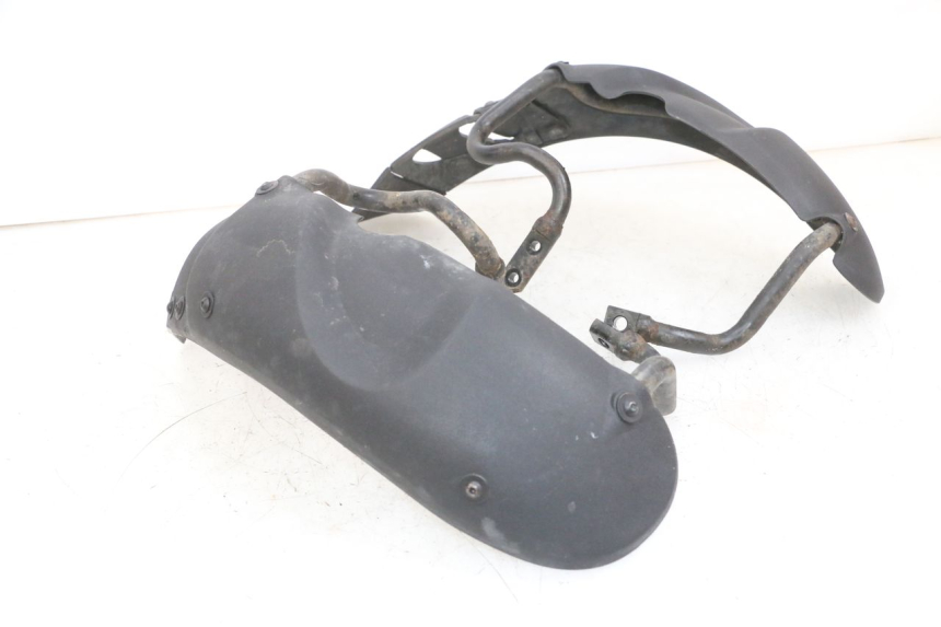 photo de PARAFANGO ANTERIORE PIAGGIO MP3 RL 250 (2006 - 2010) - Dettagli dei punti di fissaggio