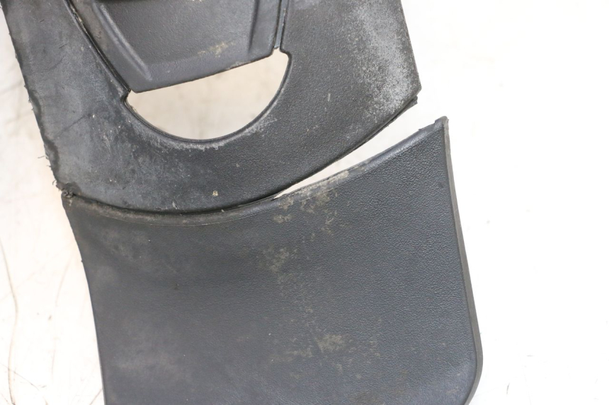 photo de PARAFANGO ANTERIORE PIAGGIO MP3 RL 250 (2006 - 2010) - Dettaglio del componente