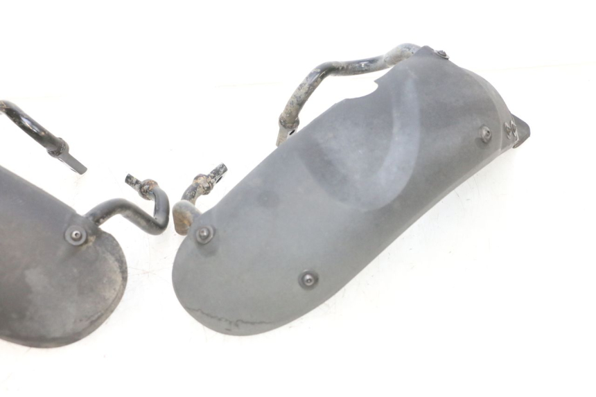 photo de PARAFANGO ANTERIORE PIAGGIO MP3 RL 250 (2006 - 2010) - Stato della superficie e materiale