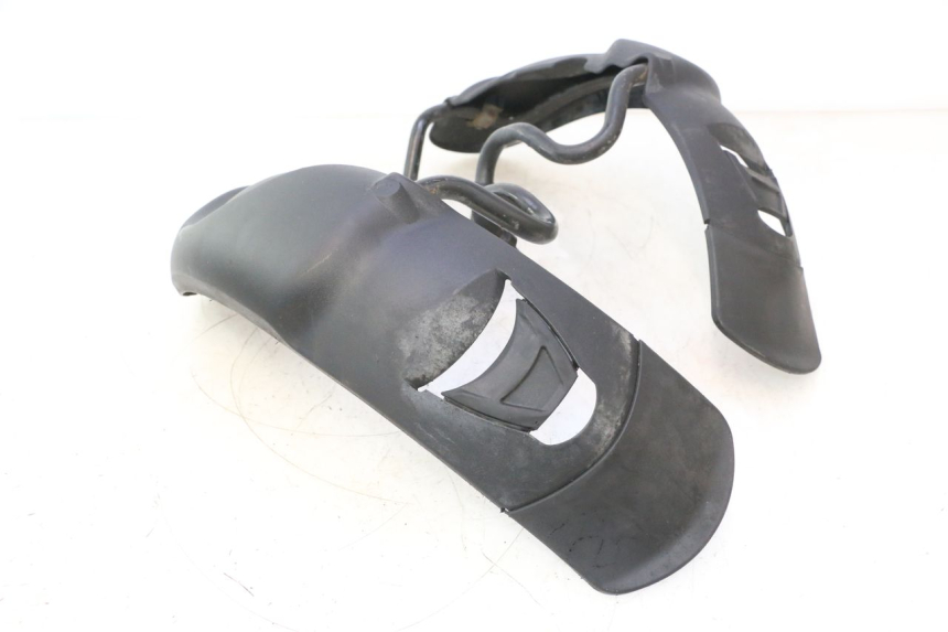 photo de PARAFANGO ANTERIORE PIAGGIO MP3 500 (2016 - 2018) - Primo piano tecnico
