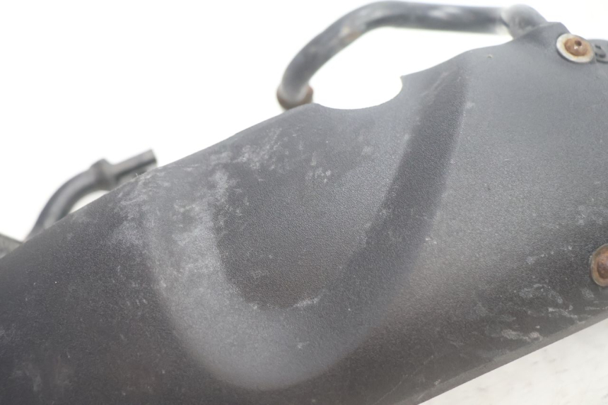 photo de PARAFANGO ANTERIORE PIAGGIO MP3 125 (2006 - 2014) - Zoom sullo stato d'uso