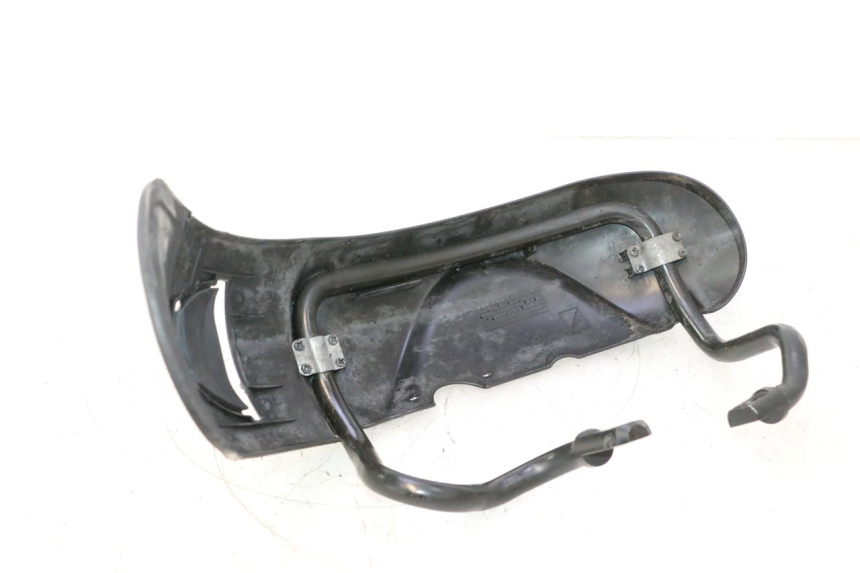 photo de PARAFANGO ANTERIORE PIAGGIO MP3 500 (2011 - 2015) - Zoom sullo stato d'uso
