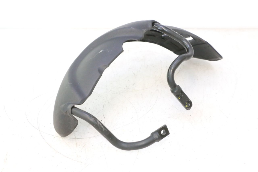photo de PARAFANGO ANTERIORE PIAGGIO MP3 500 (2011 - 2015) - Dettagli dei punti di fissaggio