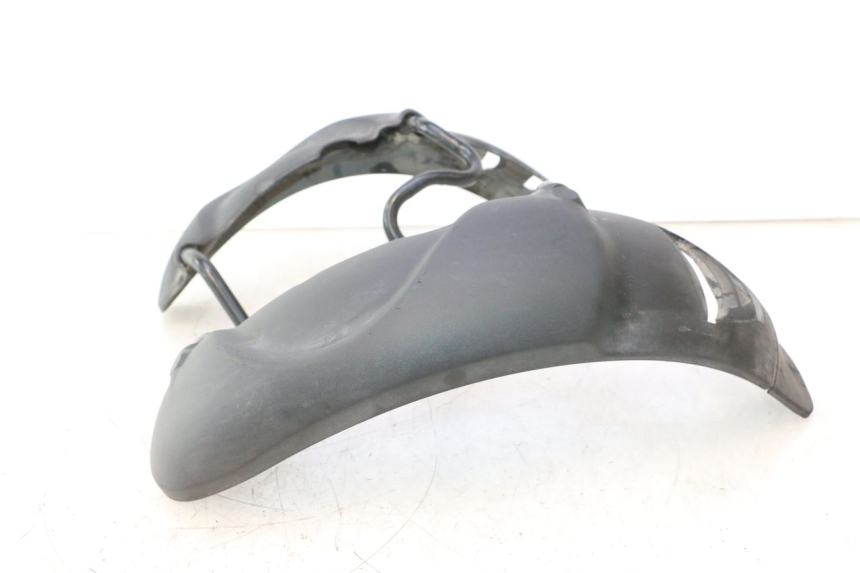 photo de PARAFANGO ANTERIORE PIAGGIO MP3 500 (2016 - 2018) - Zoom sullo stato d'uso