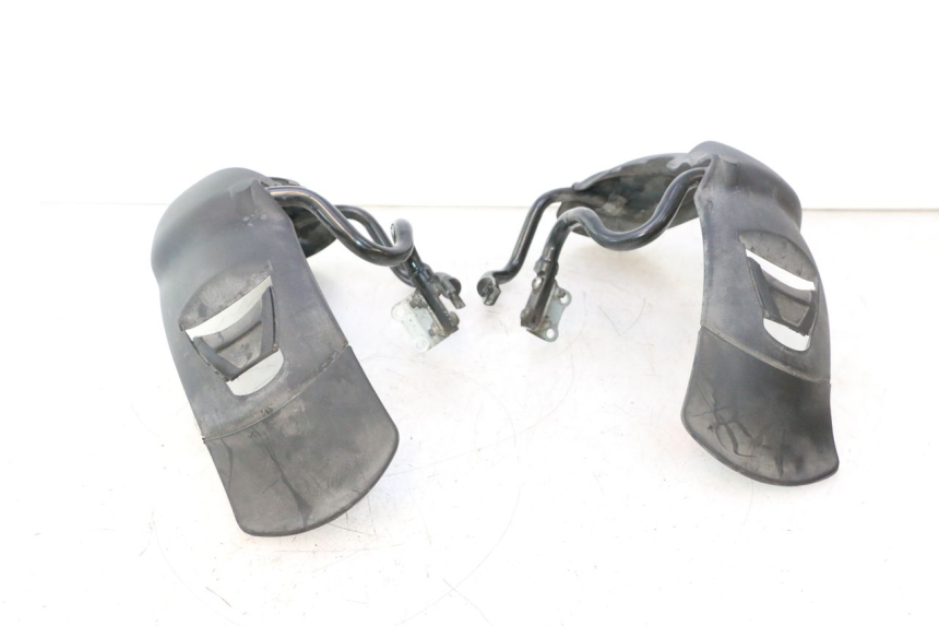 photo de PARAFANGO ANTERIORE PIAGGIO MP3 500 (2016 - 2018) - Altra angolazione