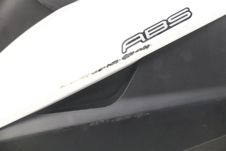 photo de Parafango anteriore MBK MW TRYPTIK 125 (2017 - 2022) - Dettagli dei punti di fissaggio