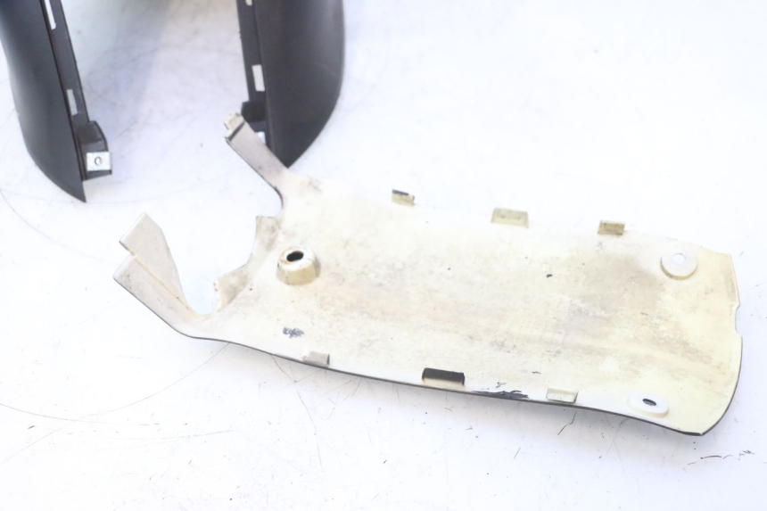 photo de PARAFANGO ANTERIORE JM MOTORS OLDIES 4T 50 (2010 - 2020) - Caratteristiche distintive