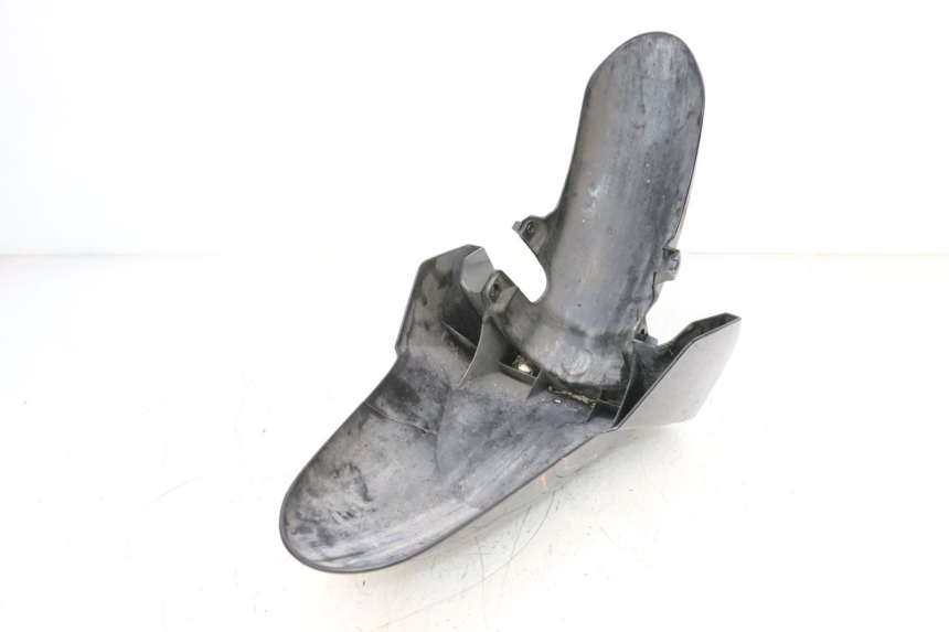 photo de PARAFANGO ANTERIORE HONDA PCX (JF57/JF64) 125 (2014 - 2018) - Zoom sullo stato d'uso