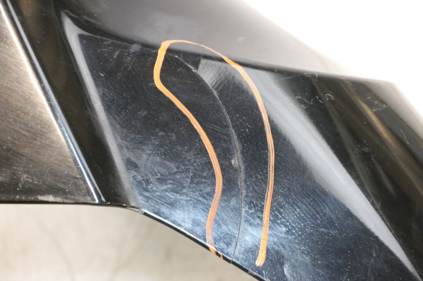 photo de PARAFANGO ANTERIORE HONDA PCX (JF57/JF64) 125 (2014 - 2018) - Stato della superficie e materiale