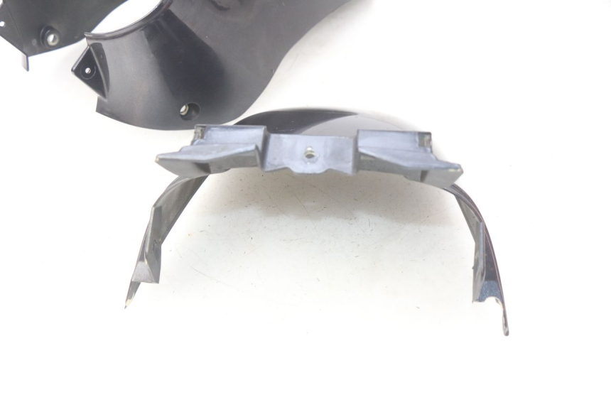 photo de PARAFANGO ANTERIORE KYMCO PEOPLE 250 (2004 - 2008) - Angolazione alternativa