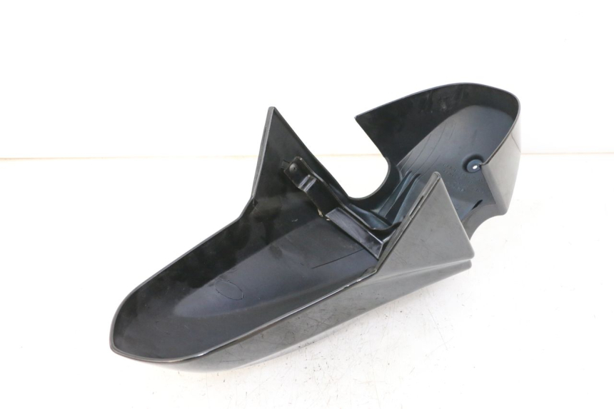 photo de PARAFANGO ANTERIORE KYMCO PEOPLE S 125 (2000 - 2008) - Zoom sullo stato d'uso