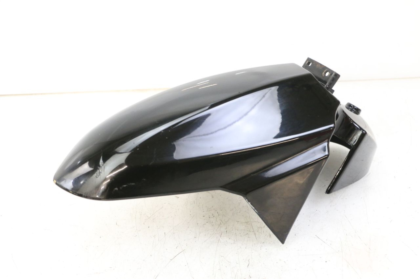 photo de PARAFANGO ANTERIORE KYMCO PEOPLE S 125 (2000 - 2008) - Dettagli dei punti di fissaggio