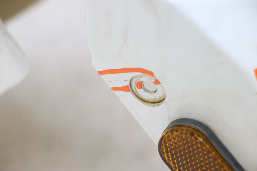 photo de Parafango anteriore EUROCKA R8 4T 50 (2013 - 2022) - Dettagli dei punti di fissaggio