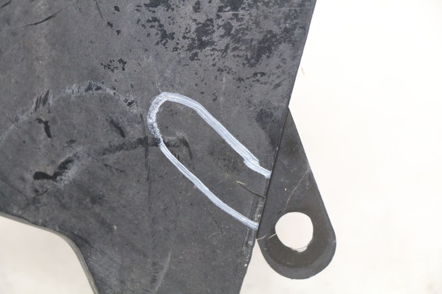 photo de PARAFANGO ANTERIORE TNT MOTOR ROMA 10' 4T 50 (2007 - 2018) - Marcature e riferimenti originali