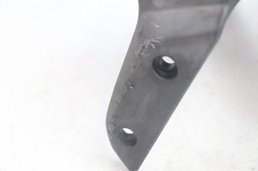 photo de PARAFANGO ANTERIORE APRILIA SR 2T 50 (2012 - 2017) - Vista d'insieme del prodotto