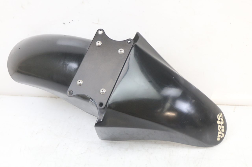 photo de PARAFANGO ANTERIORE SUZUKI GS F 500 (2004 - 2007) - Dettaglio del componente