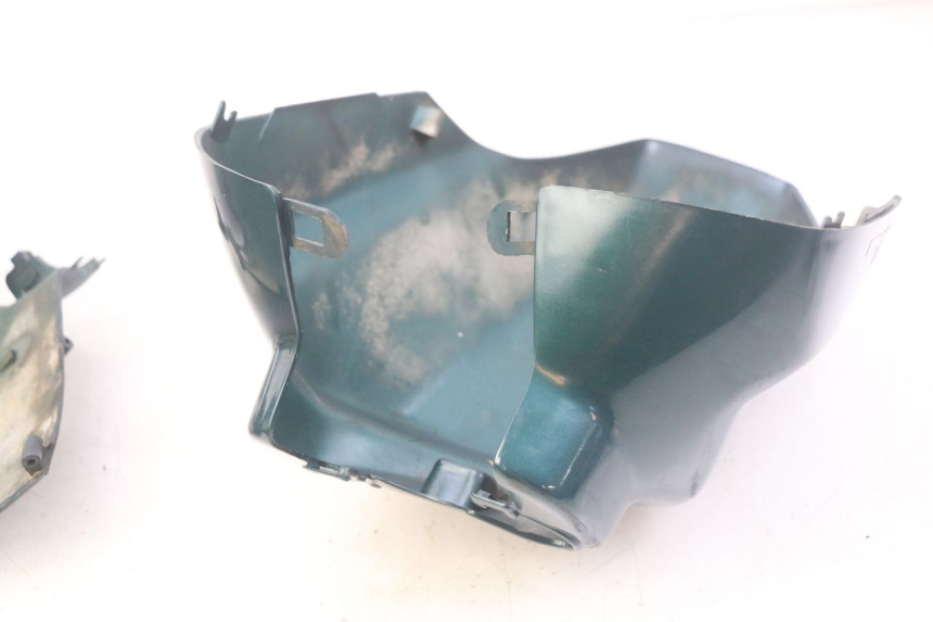 photo de PARAFANGO ANTERIORE PEUGEOT SV 125 (1991 - 1994) - Zoom sui componenti