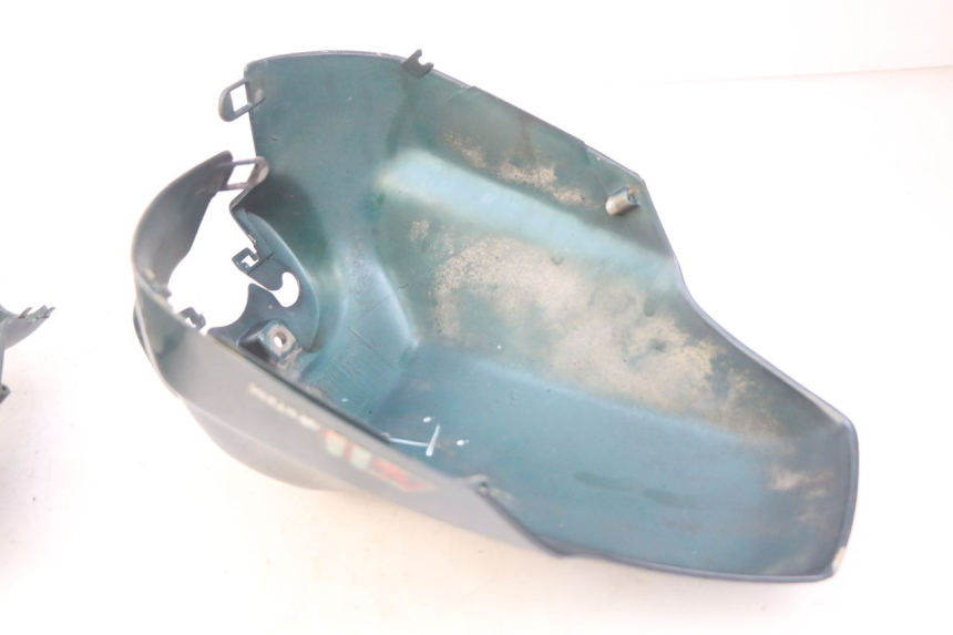 photo de PARAFANGO ANTERIORE PEUGEOT SV 125 (1991 - 1994) - Primo piano ad alta risoluzione