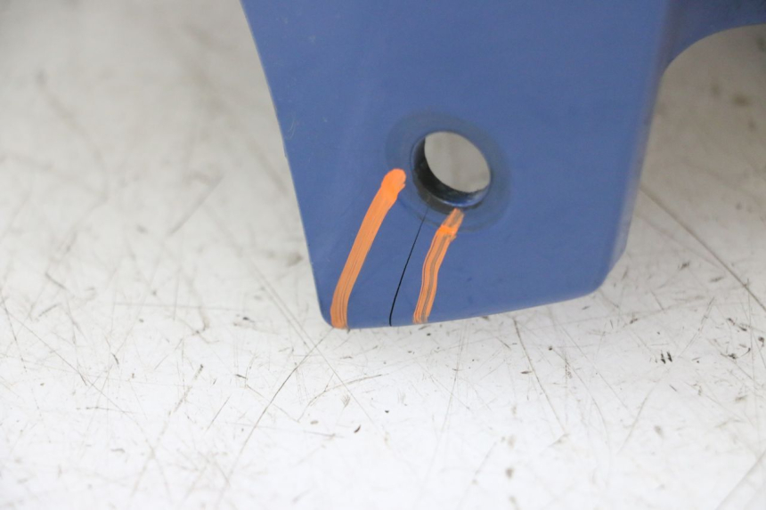 photo de PARAFANGO ANTERIORE YAMAHA TDM ABS 900 (2002 - 2014) - Stato della superficie e materiale