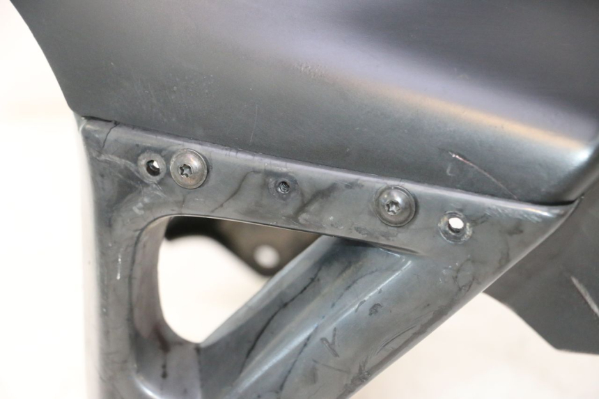 photo de PARAFANGO ANTERIORE PEUGEOT TREKKER TKR 50 (2005 - 2014) - Focus sulla struttura