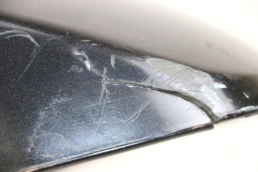 photo de PARAFANGO ANTERIORE PIAGGIO VESPA LX 2T 50 (2005 - 2013) - Zoom sullo stato d'uso