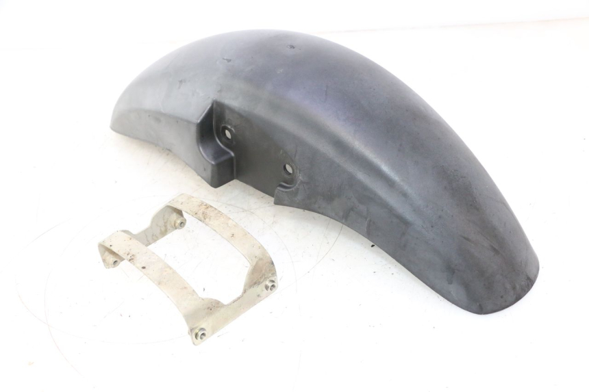 photo de PARAFANGO ANTERIORE HONDA XLV VARADERO 125 (2007 - 2012) - Primo piano tecnico