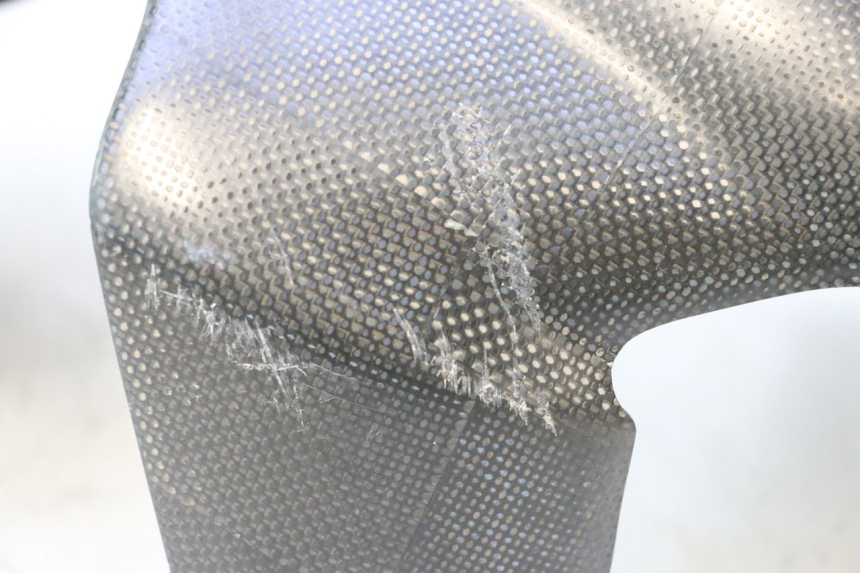 photo de PARAFANGO ANTERIORE YAMAHA XP T-MAX ABS 500 (2005 - 2005) - Stato della superficie e materiale