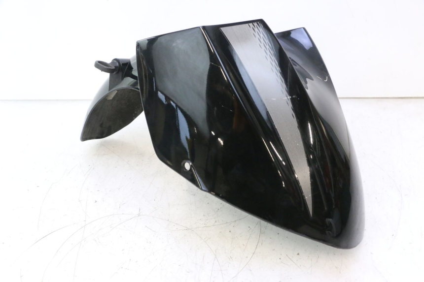 photo de PARAFANGO ANTERIORE YAMAHA YP MAJESTY 125 (2002 - 2006) - Dettagli dei punti di fissaggio