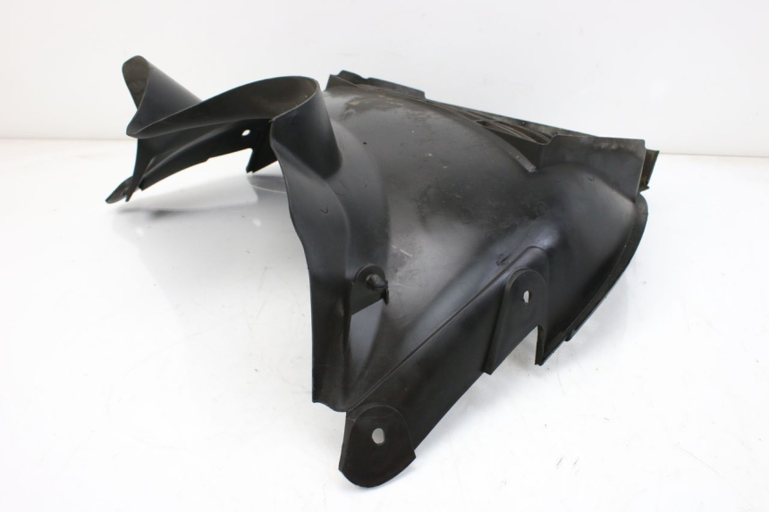 photo de GRIGLIA RADIATORE SUZUKI AN BURGMAN 400 (2006 - 2010) - Dettagli dei punti di fissaggio