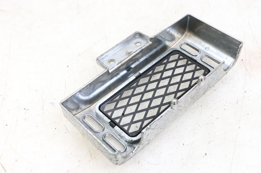 photo de Griglia del radiatore HYOSUNG GV AQUILA 125 (2000 - 2009) - Dettaglio del componente