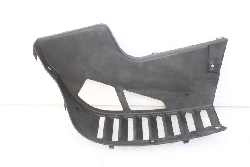 photo de DESTRA GRIGLIA RADIATORE QUADRO 4 4D 350 (2015 - 2018) - Vista principale