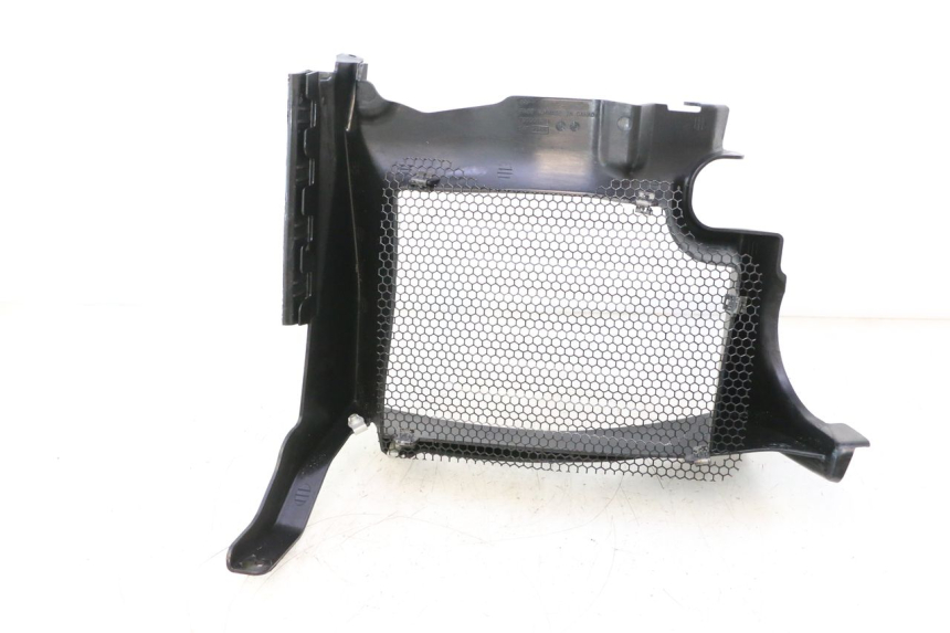 photo de DESTRA GRIGLIA RADIATORE CAN-AM SPYDER RS 1000 (2008 - 2012) - Dettaglio del componente