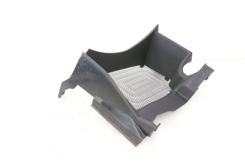 photo de DESTRA GRIGLIA RADIATORE CAN-AM SPYDER RS 1000 (2008 - 2012) - Dettagli dei punti di fissaggio