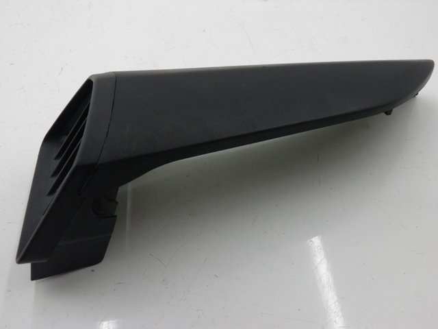 photo de Griglia radiatore destra YAMAHA YBR 125 (2007 - 2009) - Zoom sullo stato d'uso