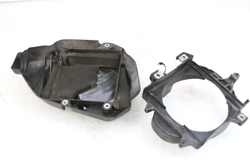 photo de GRIGLIA RADIATORE HONDA FORZA 125 (2015 - 2016) - Altra angolazione