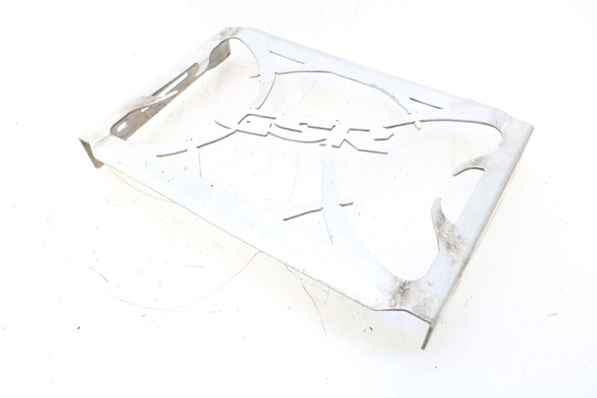 photo de GRIGLIA RADIATORE SUZUKI GSR 600 (2005 - 2012) - Dettaglio del componente