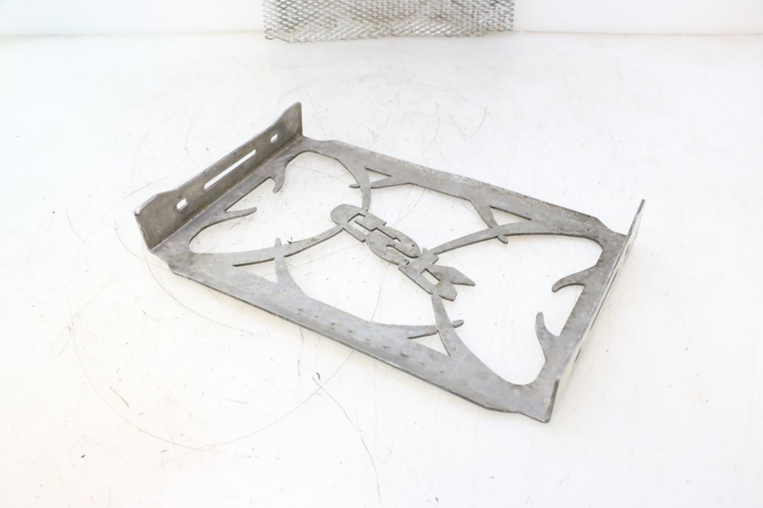 photo de GRIGLIA RADIATORE SUZUKI GSR 600 (2005 - 2012) - Altra angolazione