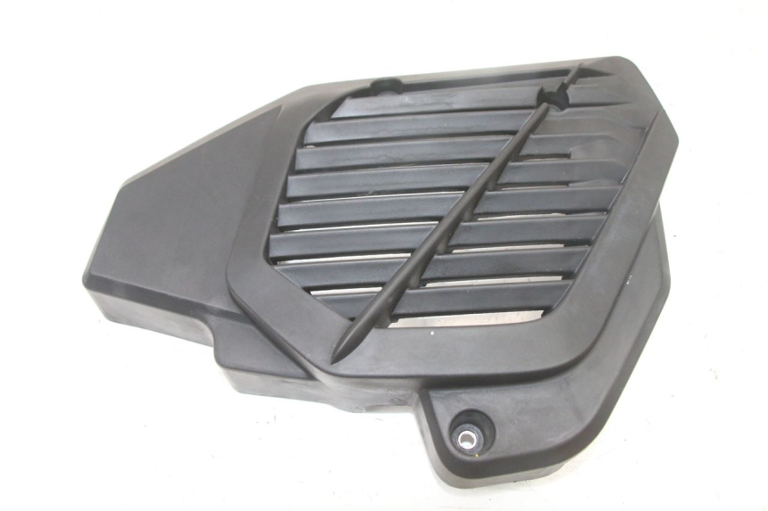 photo de Griglia del radiatore HONDA PCX (JF57/JF64) 125 (2014 - 2018) - Dettaglio del componente