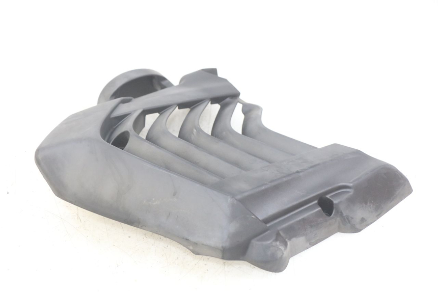 photo de GRIGLIA RADIATORE YAMAHA HW XENTER 125 (2011 - 2017) - Primo piano tecnico