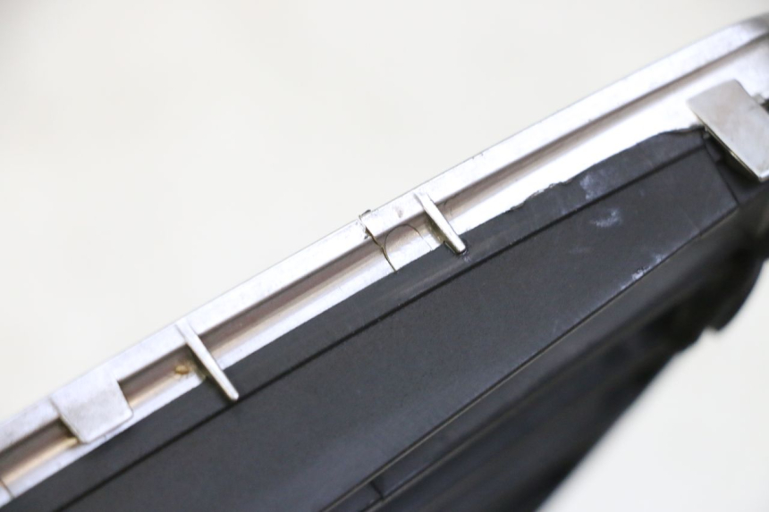 photo de GRIGLIA RADIATORE PIAGGIO MP3 LT 300 (2010 - 2016) - Vista d'insieme del prodotto