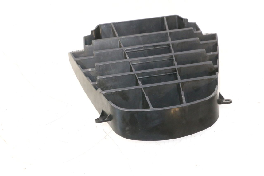 photo de GRIGLIA RADIATORE PIAGGIO MP3 125 (2006 - 2014) - Zoom sullo stato d'uso