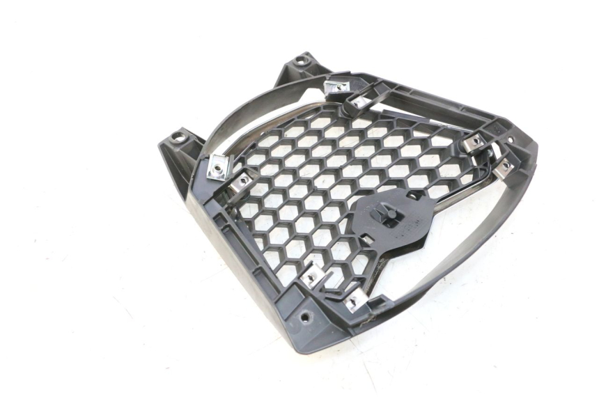 photo de GRIGLIA RADIATORE PIAGGIO MP3 500 (2016 - 2018) - Dettagli dei punti di fissaggio