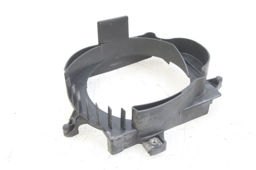 photo de GRIGLIA RADIATORE HONDA PCX (JF47) 125 (2012 - 2013) - Zoom sullo stato d'uso