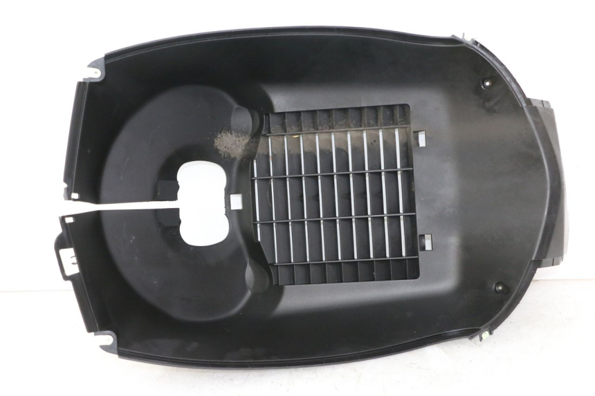 photo de GRIGLIA RADIATORE PEUGEOT SATELIS COMPRESSOR K15 125 (2006 - 2009) - Vista principale