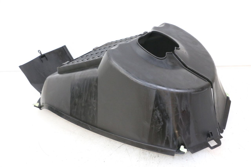 photo de GRIGLIA RADIATORE PEUGEOT SATELIS COMPRESSOR K15 125 (2006 - 2009) - Dettaglio del componente