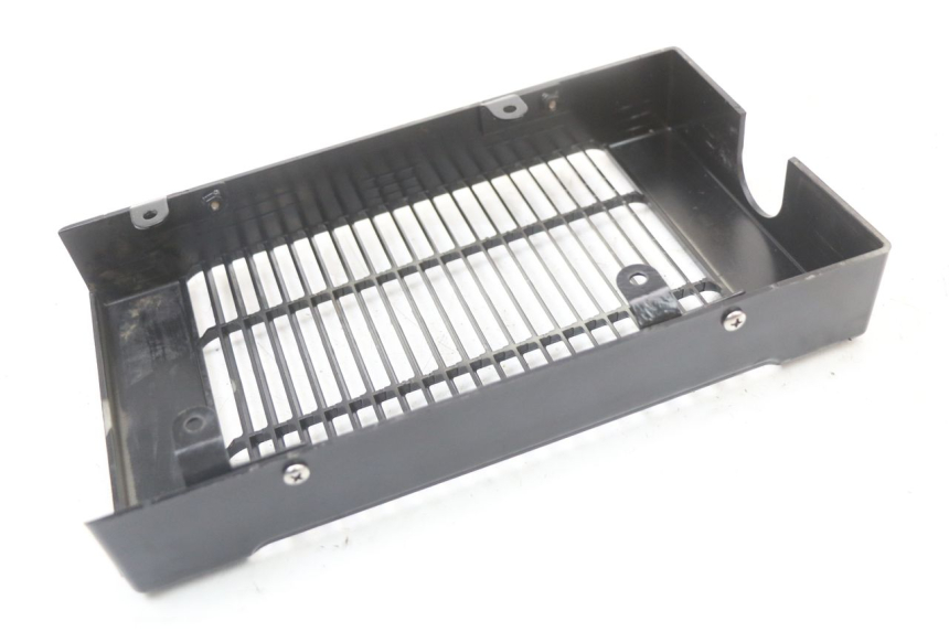 photo de GRIGLIA RADIATORE REGAL RAPTOR SPYDER 125 (2010 - 2018) - Altra angolazione