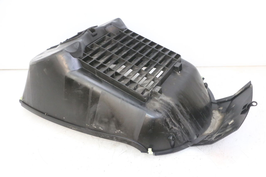 photo de GRIGLIA RADIATORE PEUGEOT SATELIS COMPRESSOR K15 125 (2006 - 2009) - Zoom sullo stato d'uso