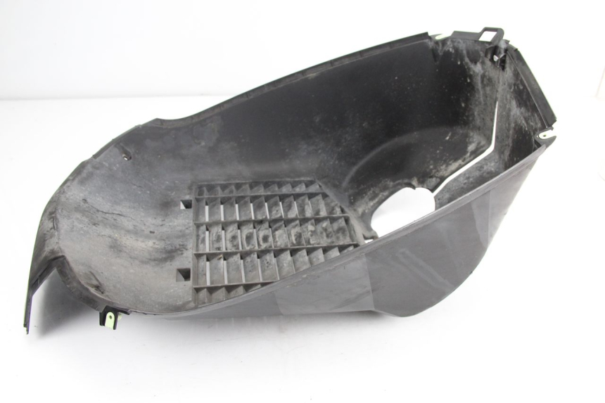 photo de GRIGLIA RADIATORE PEUGEOT SATELIS 125 (2006 - 2009) - Primo piano tecnico